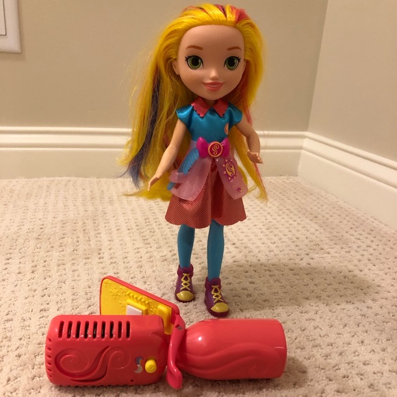 SOLD - Nickelodeon Sunny Day doll - Picture 2 of 9